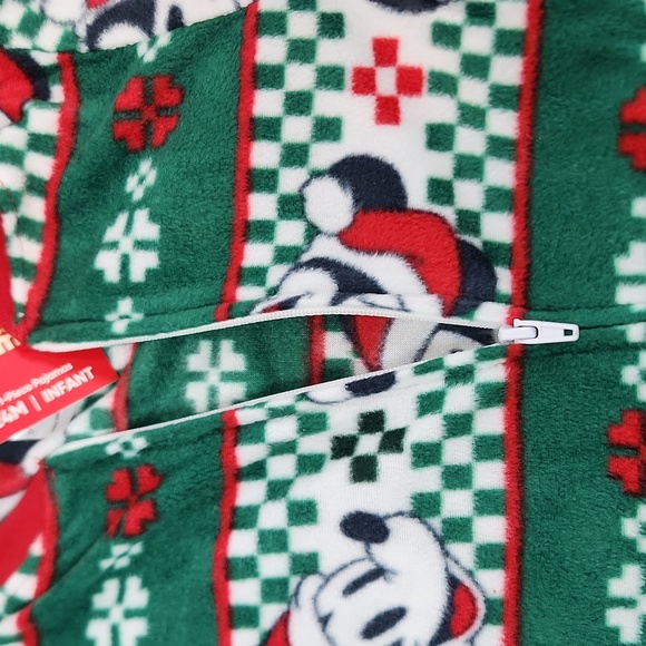 Disney Mickey Mouse One Piece Holiday Blanket Sleeper 24M - Picture 8 of 8